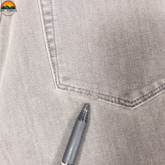 Chico's Straight Leg Jeans Gray Denim Cotton Slimming Women's Size 1 (Sz 8) - Picture 7 of 15